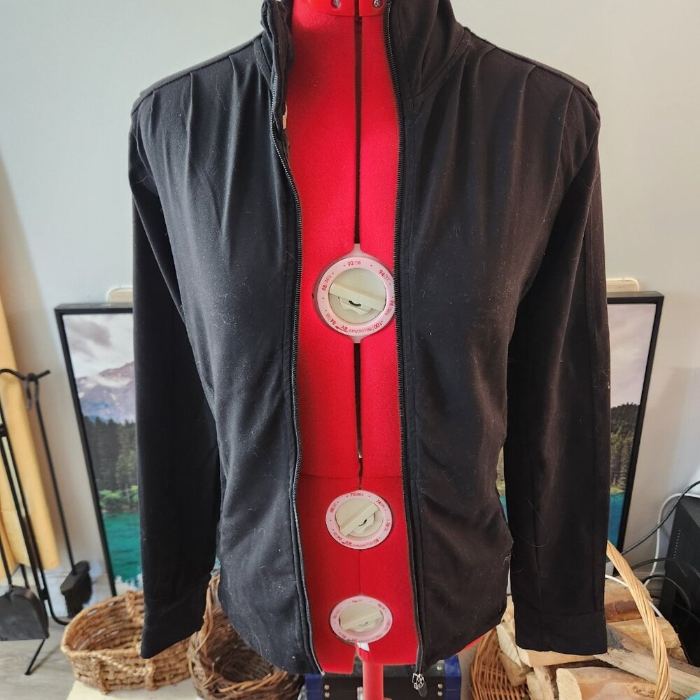 Black Zip Up Sweater | Illyrian Training Layer | Size M